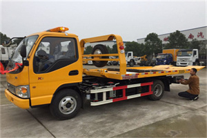 九江哪里有拖车服务